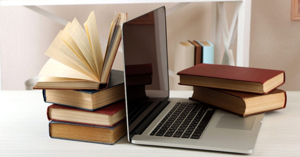 Tulis. Terbit. Tersebar.